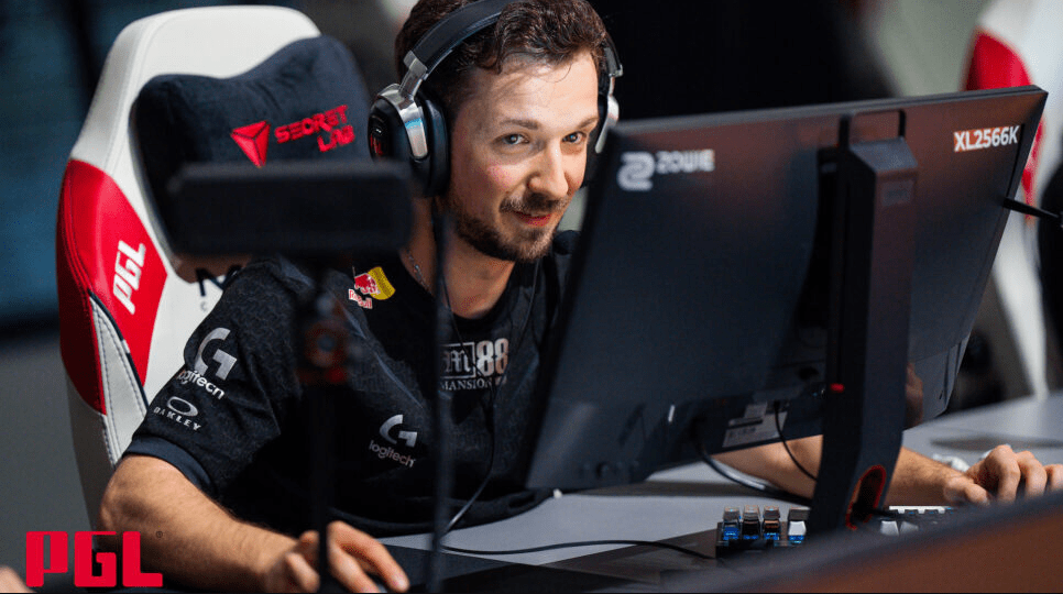 CSGORoll Twitter Takeover: Internal Riot or Hacker Attack?
