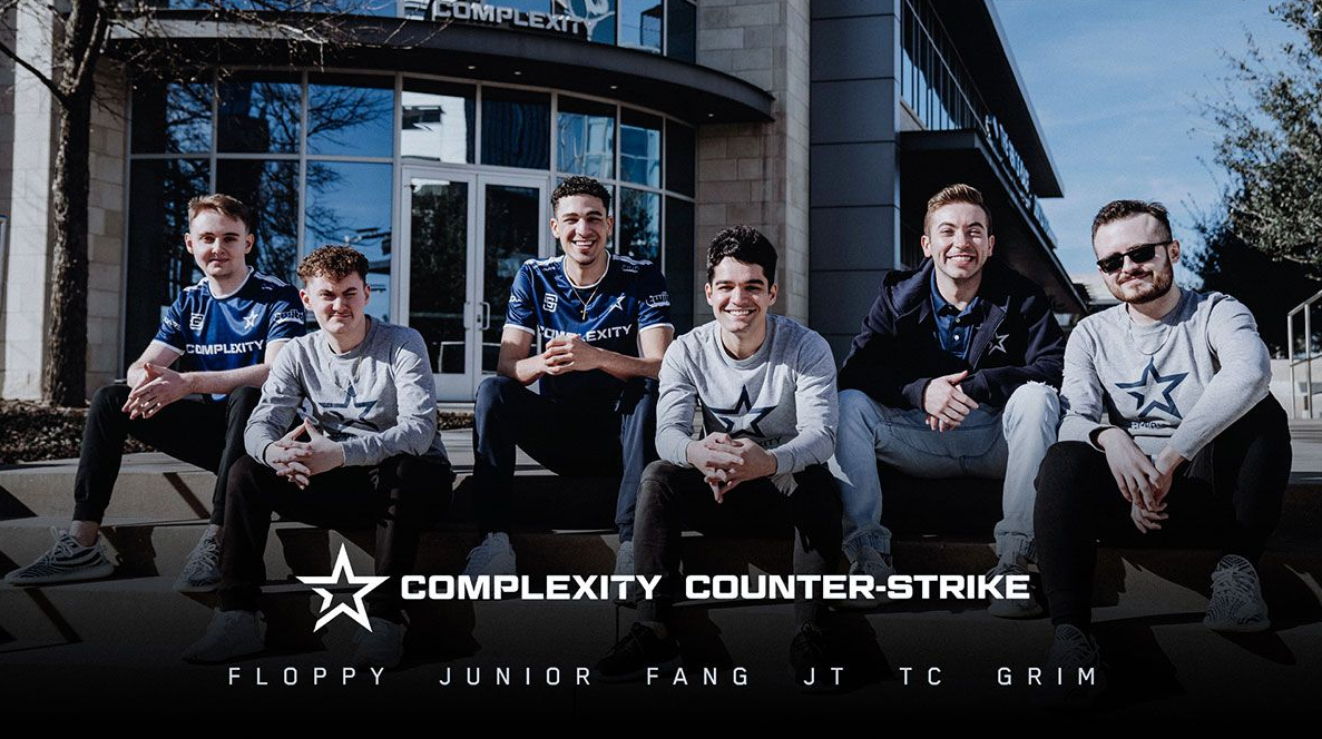 Complexity приняла решение по контракту Hallzerk и его роли AWP, но держит детали в секрете