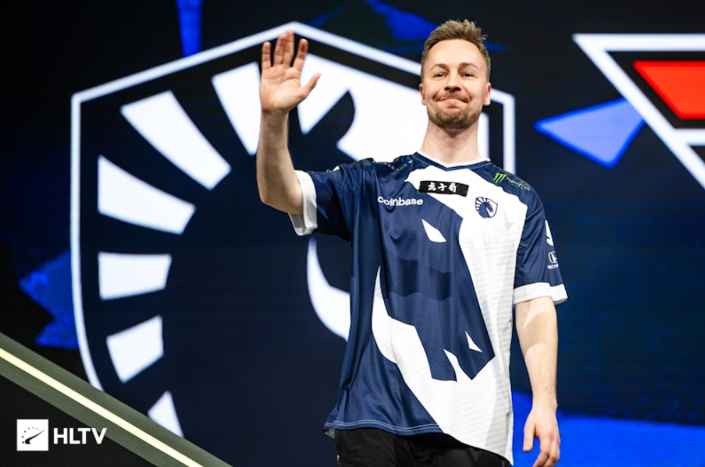 CadiaN failed the season and was sent to the reserves of Liquid