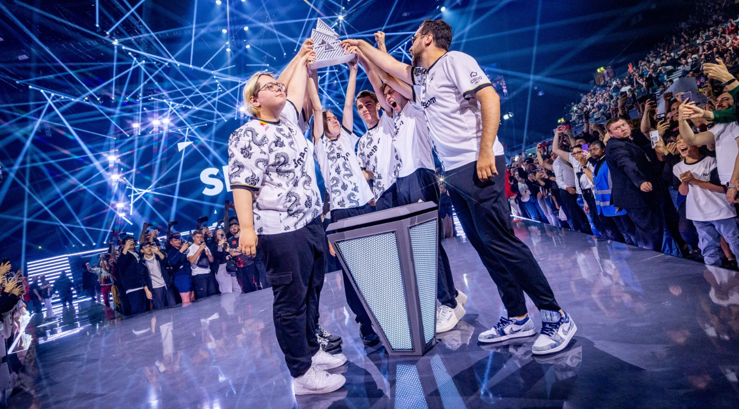 Team Spirit besegrade Natus Vincere i BLAST Premier Spring Final