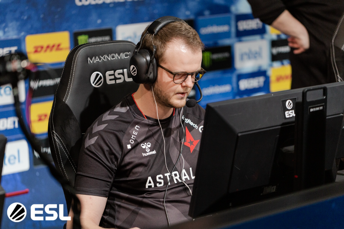 Happy event in Xyp9x’s life – he becomes a father
