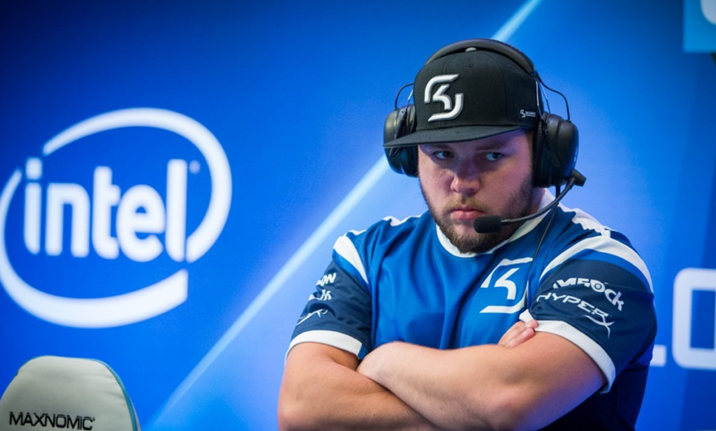 zews-forlader-også-Liquids-Counter-Strike-trup