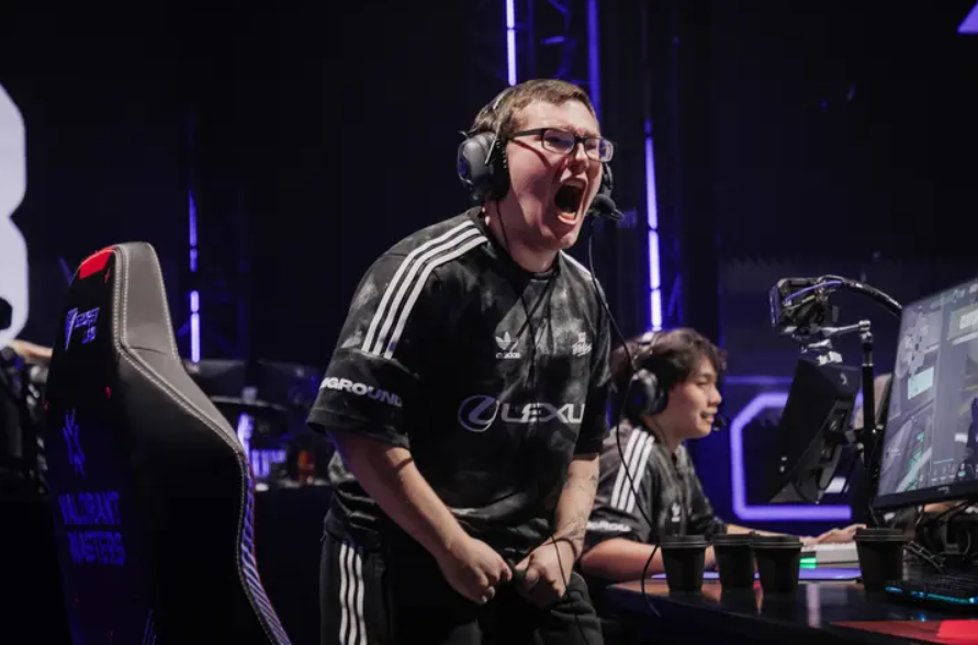 Boostio fra 100 Thieves Vi har brug for meget mere trash talk i ligaen